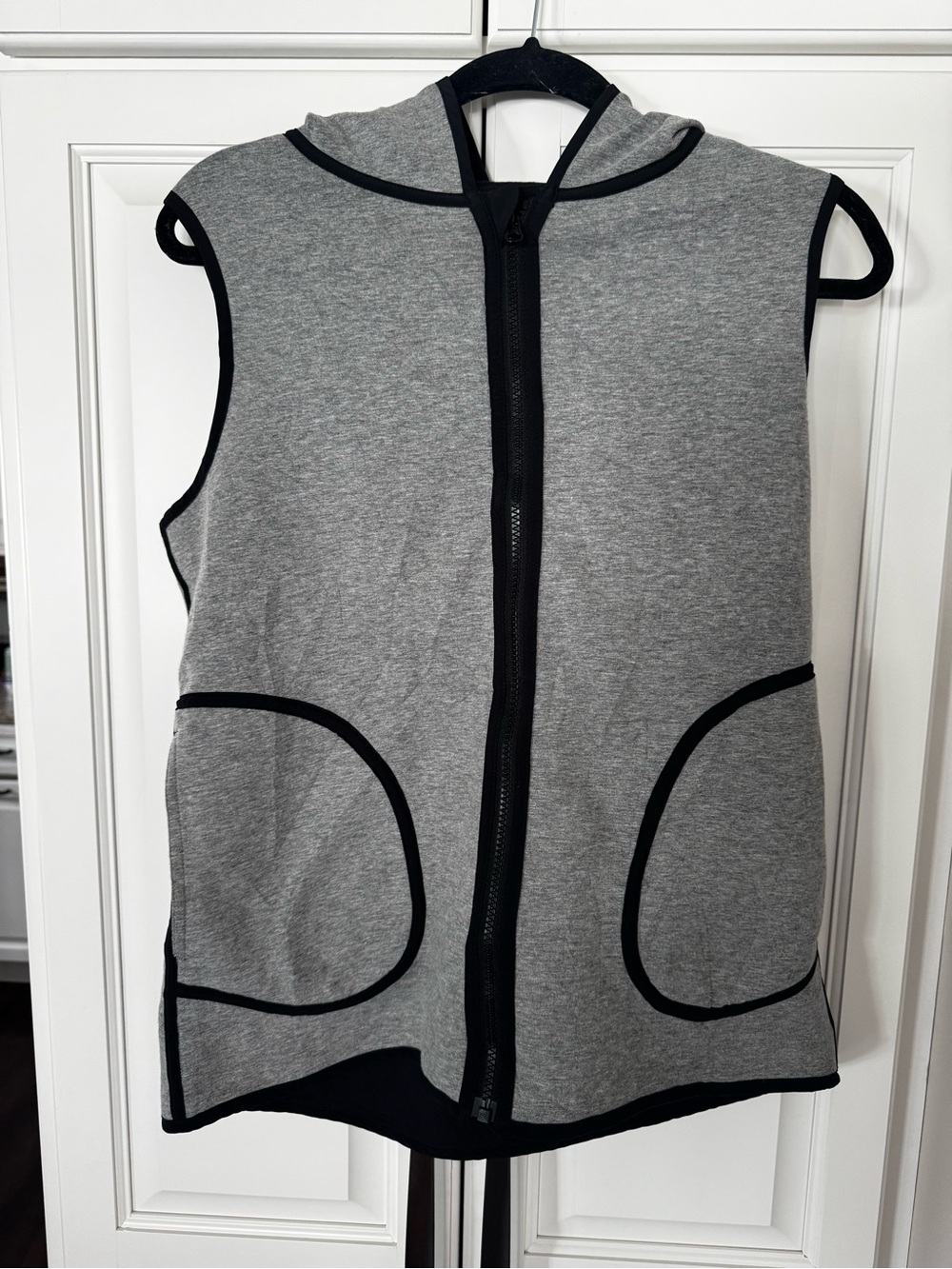 lululemon athletica Sleeveless Hooded Zip Vest - Gray with Black Trim